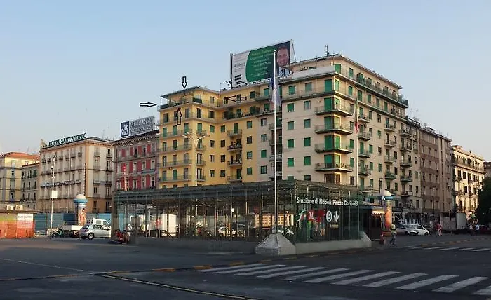 Top Floor Rentrooms Napoli